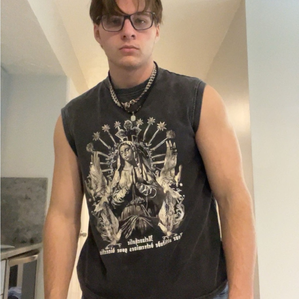 Men's Black Graphic Sleeveless Shirt